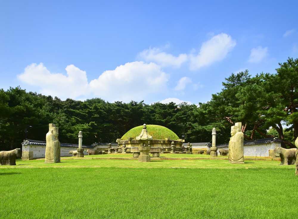 Seonjeongneung Royal Tombs